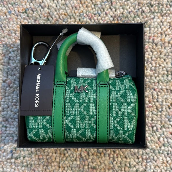 BAG GAME - Michael Kors Green Mini Duffle Bag - Picture 2 of 6